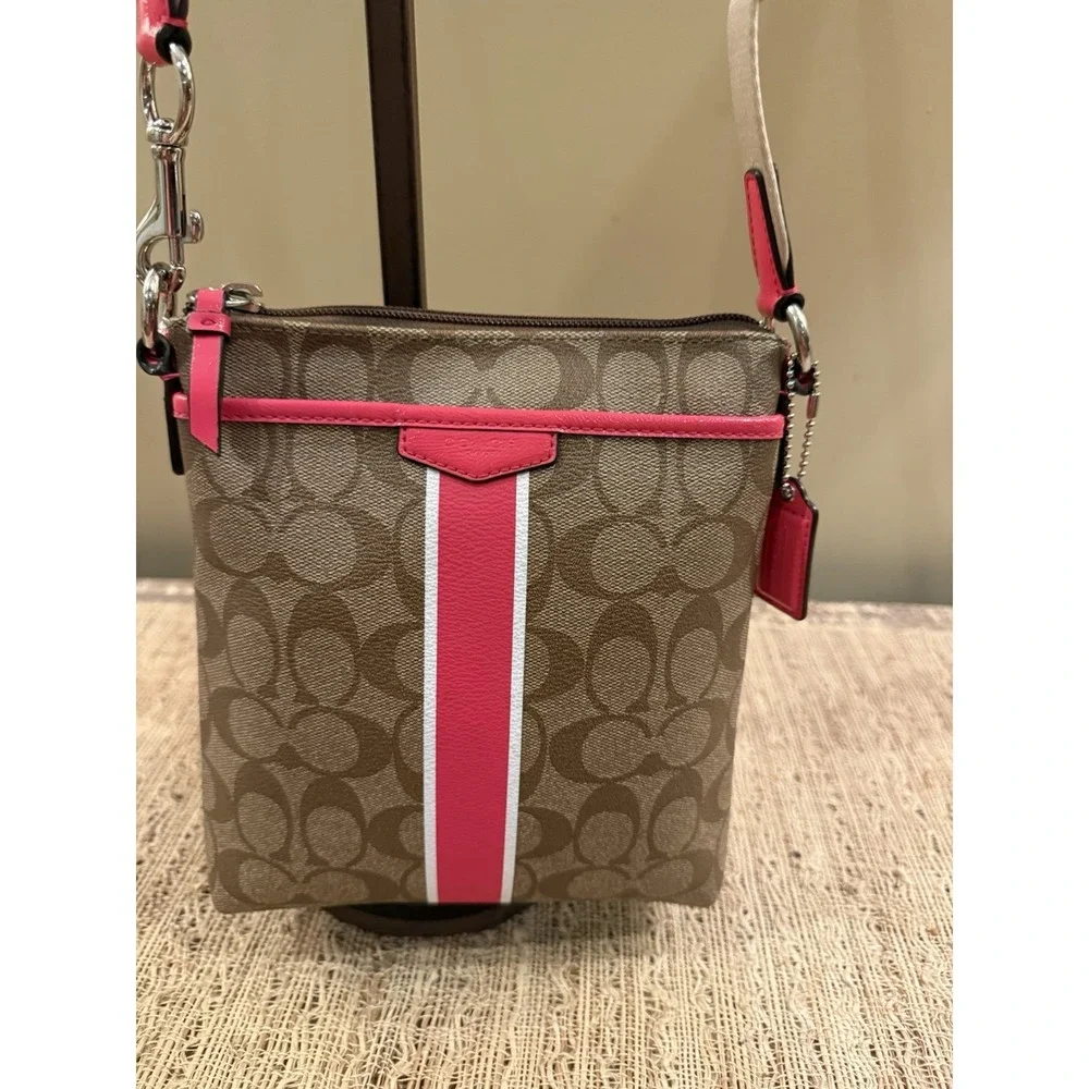 Y2K Coach Logo Signature‎ Coated Canvas Pink Trim Crossbody Swing Bag Pink Lined